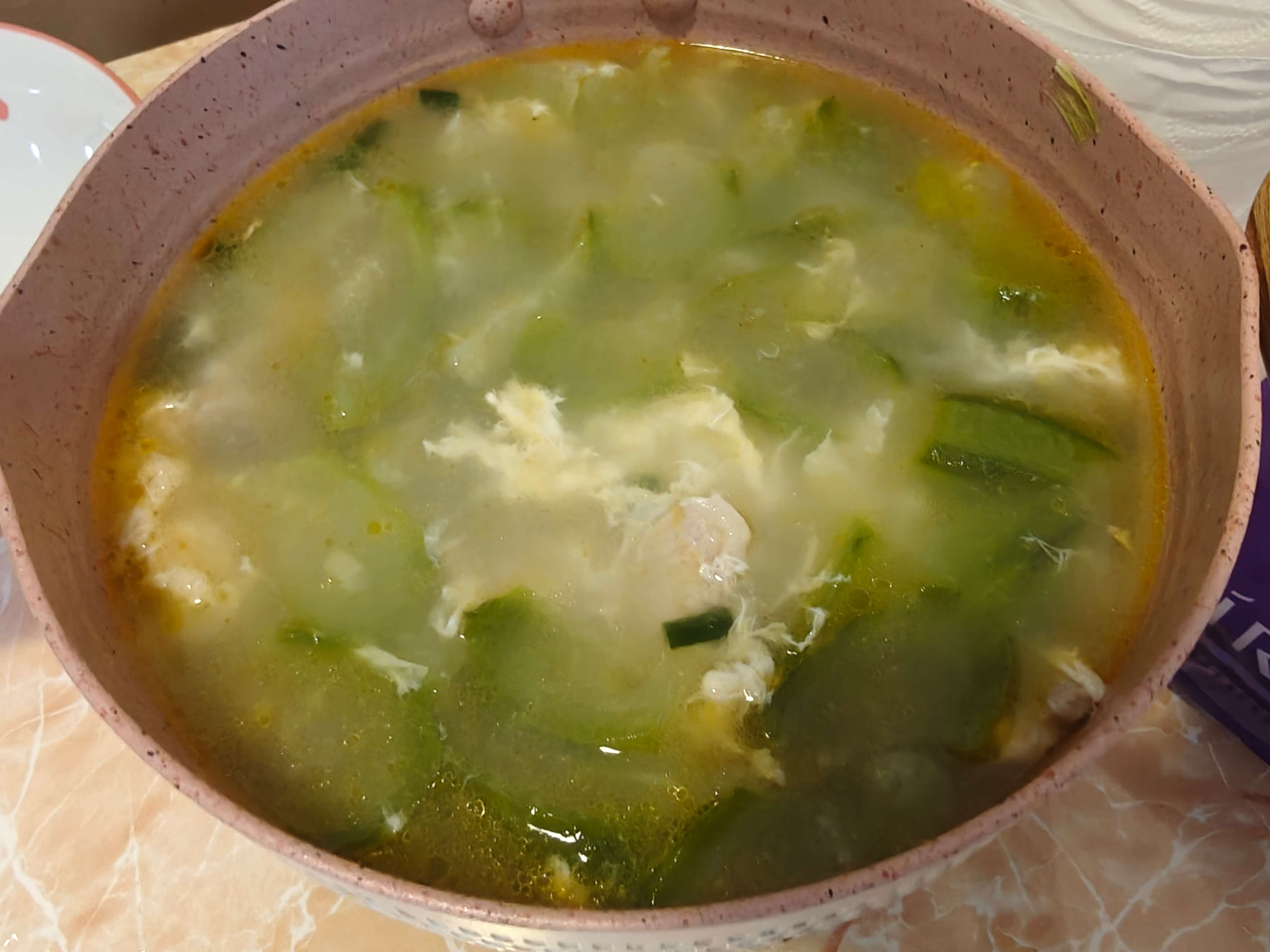 Featured image of post 丝瓜咸蛋肉片汤